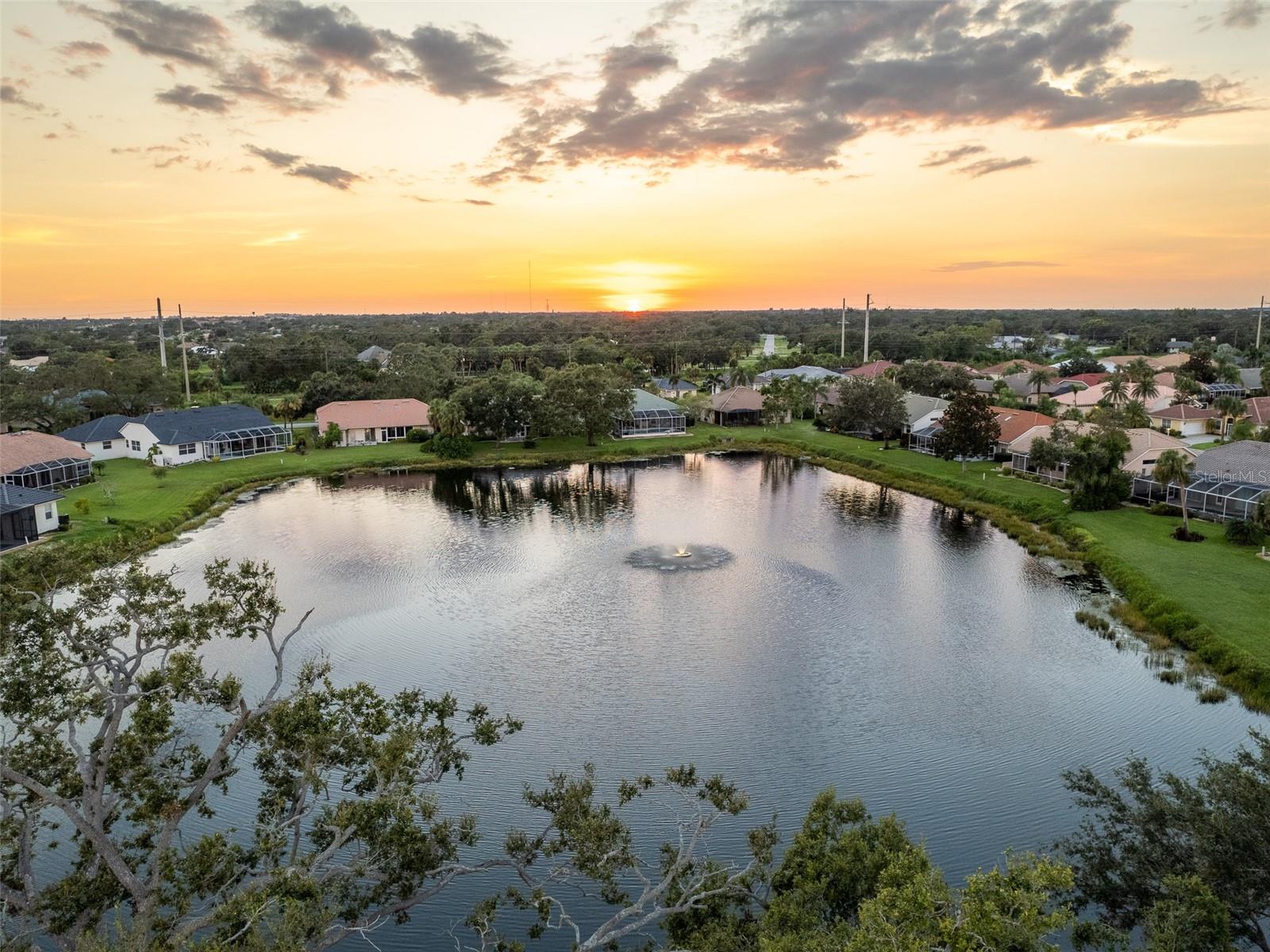 195 GRAND OAK CIR