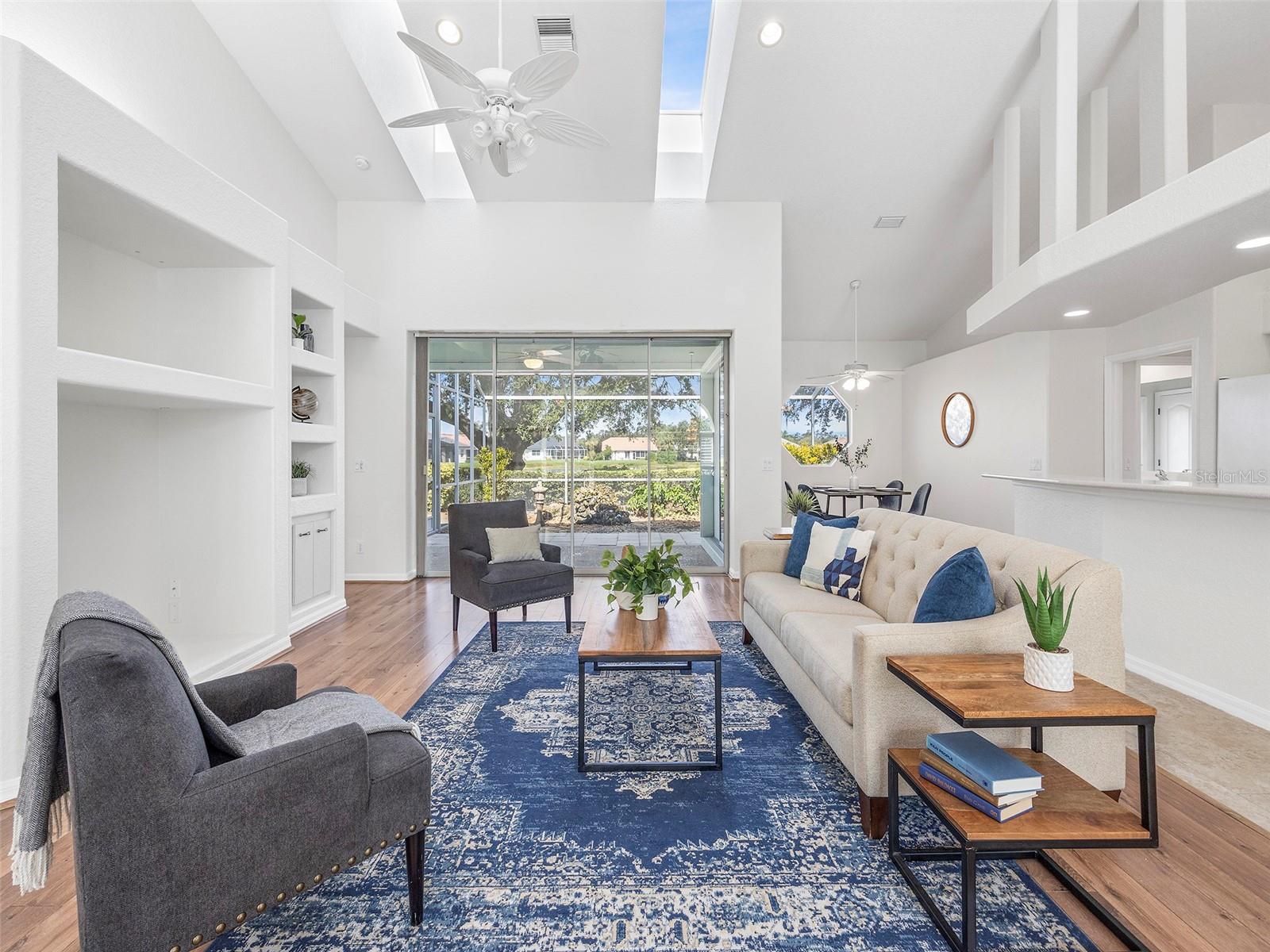 195 GRAND OAK CIR