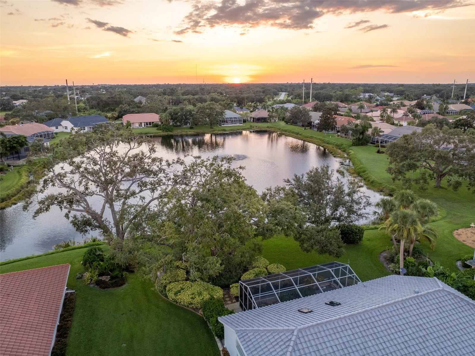 195 GRAND OAK CIR