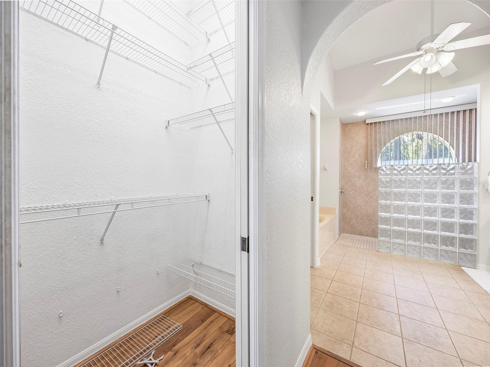 195 GRAND OAK CIR