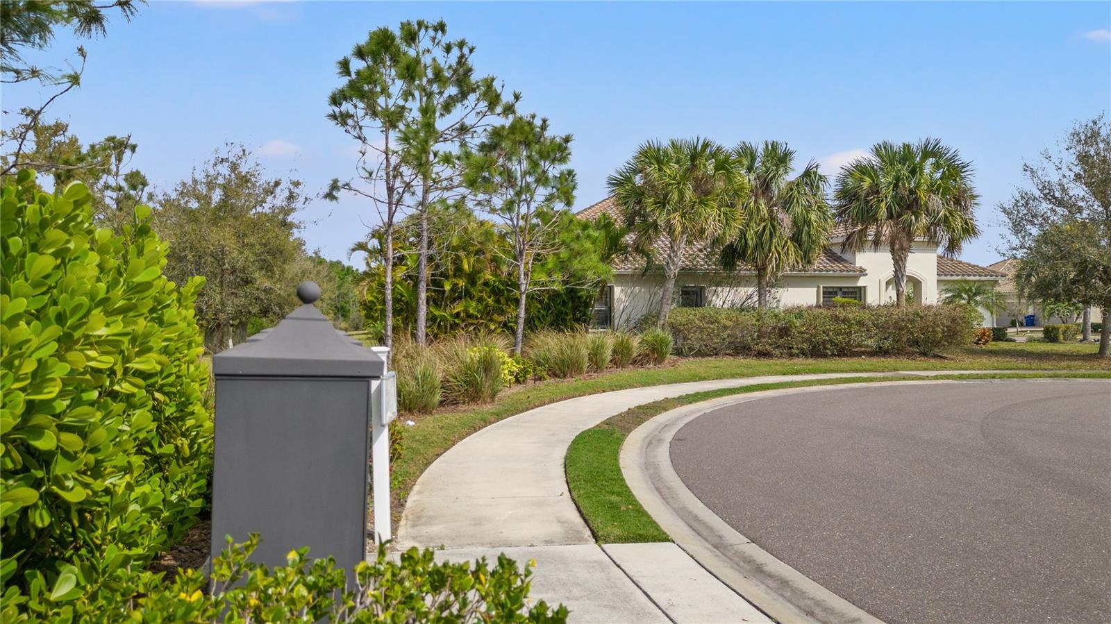 11437 OKALOOSA DR