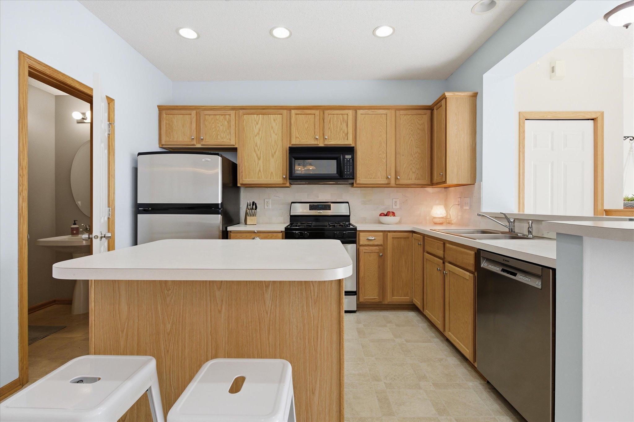 13808 54th Avenue N