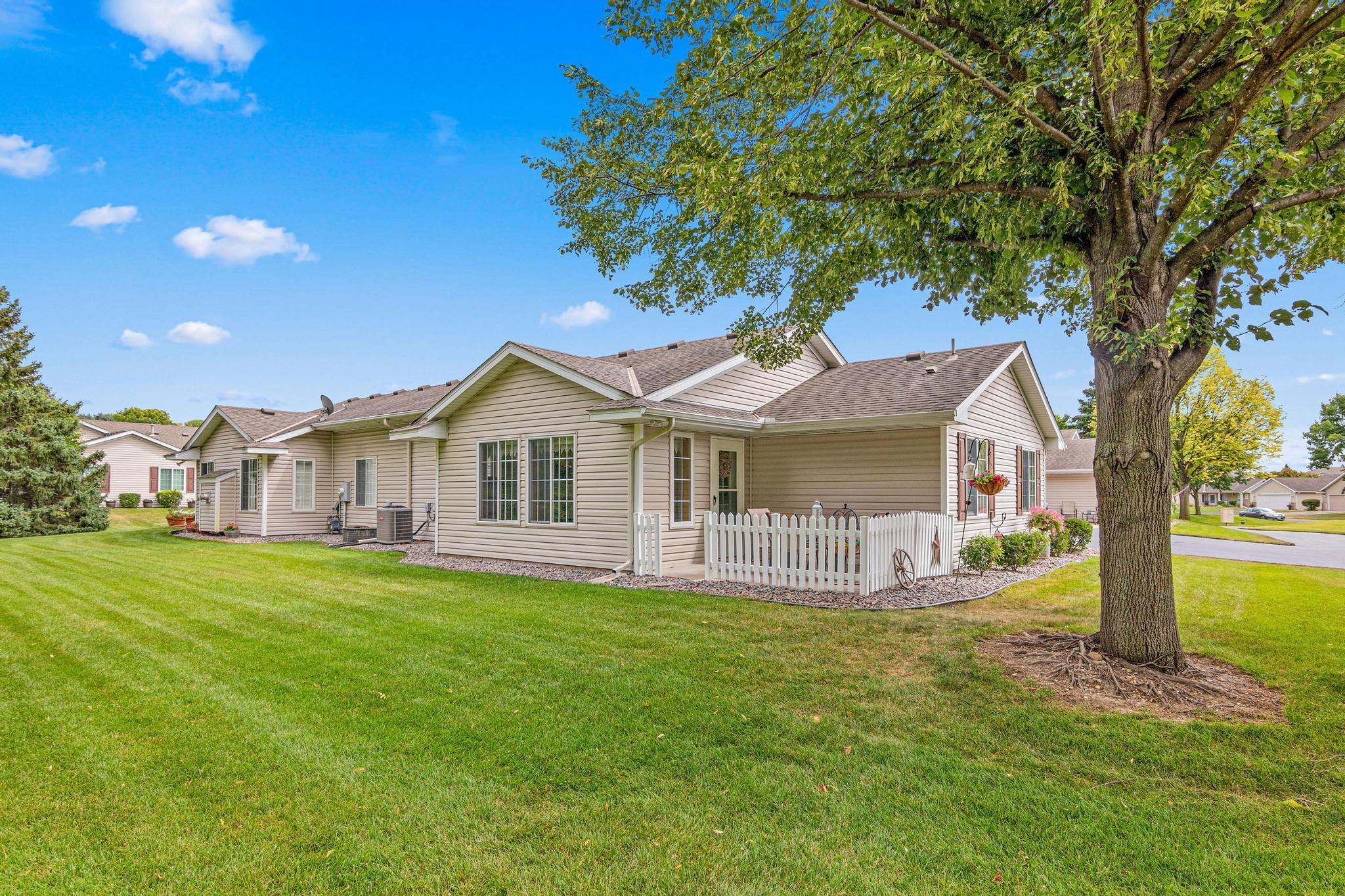 13098 Brookside Lane N