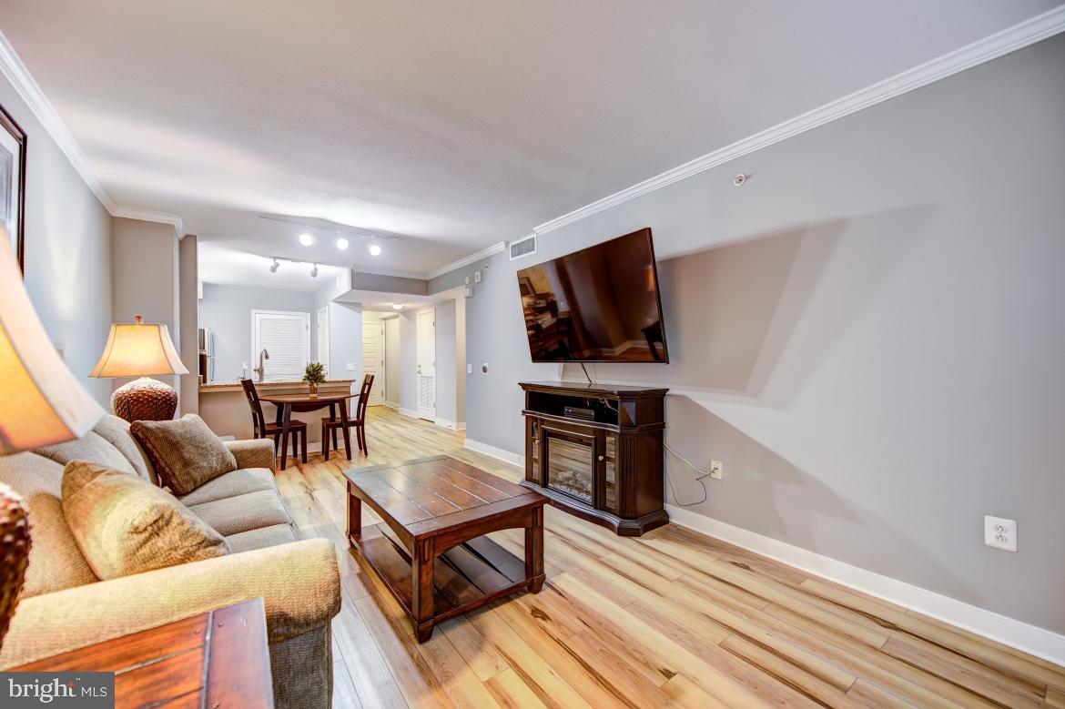 616 E STREET NW Unit: 809