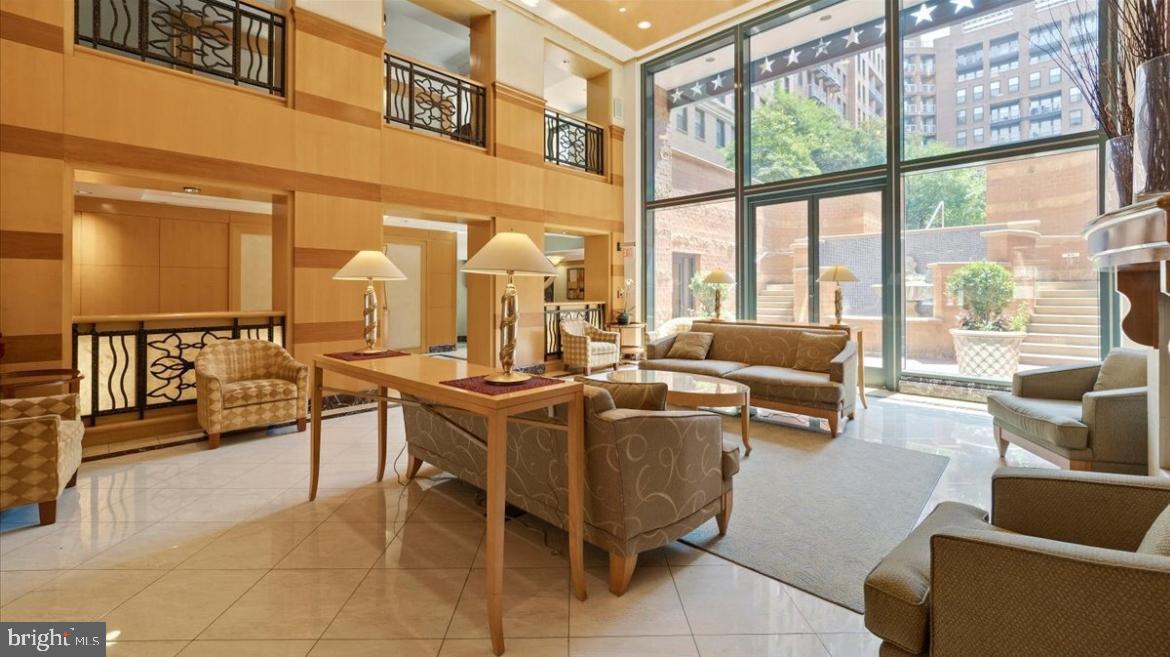 616 E STREET NW Unit: 809