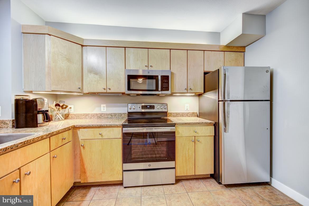616 E STREET NW Unit: 809