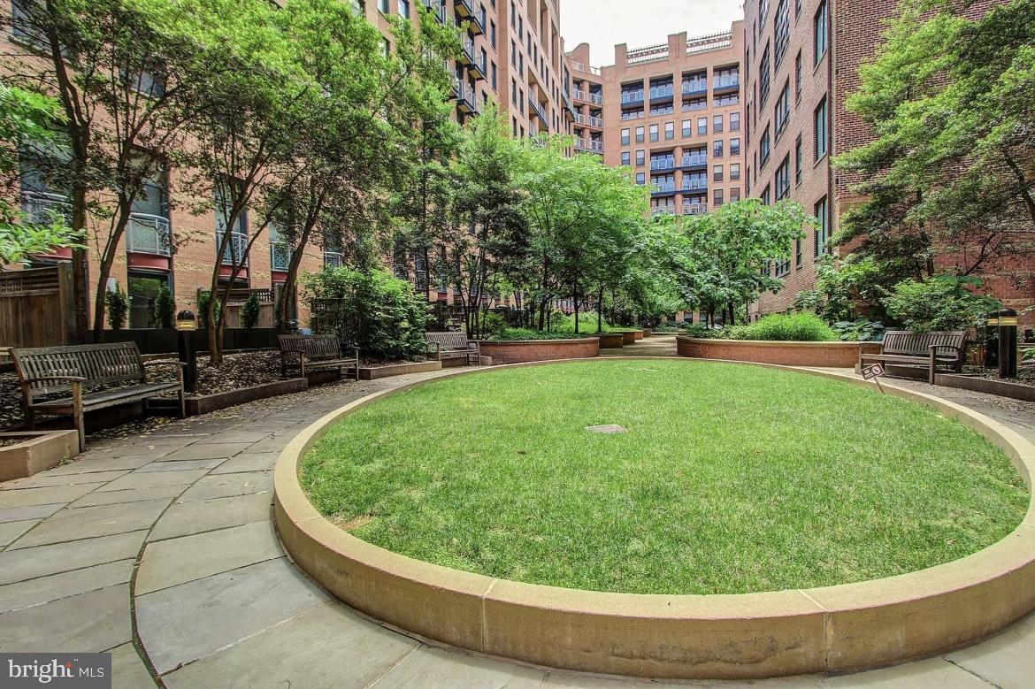 616 E STREET NW Unit: 809