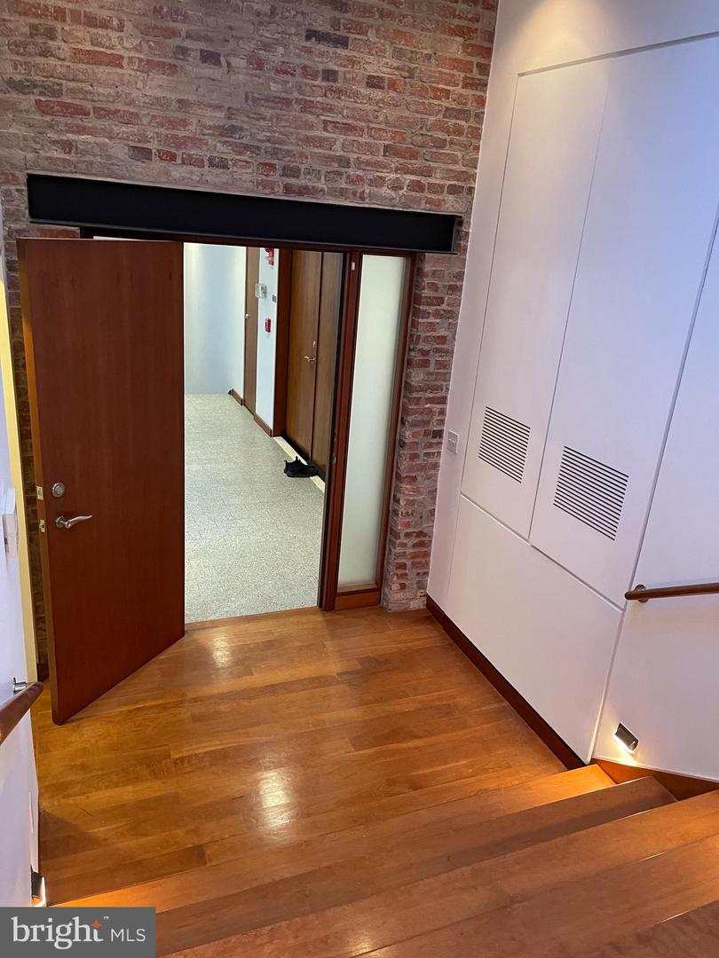 3336 CADYS ALLEY NW Unit: 201