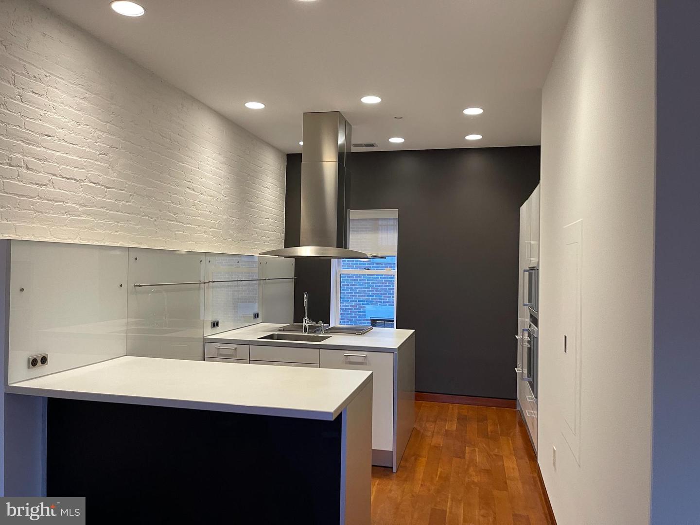 3336 CADYS ALLEY NW Unit: 201