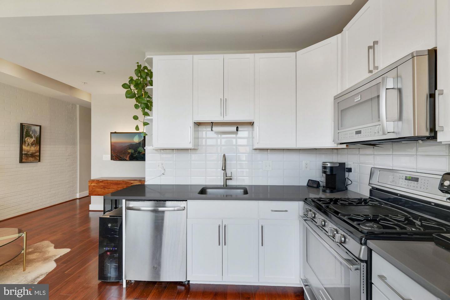 1215 N STREET NW Unit: 8