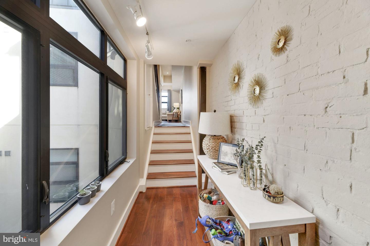 1215 N STREET NW Unit: 8