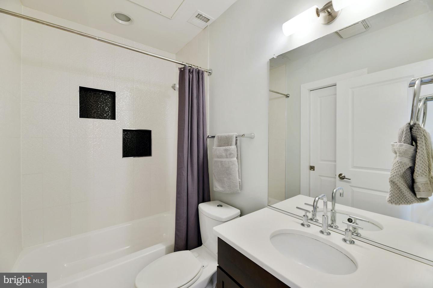 1215 N STREET NW Unit: 8