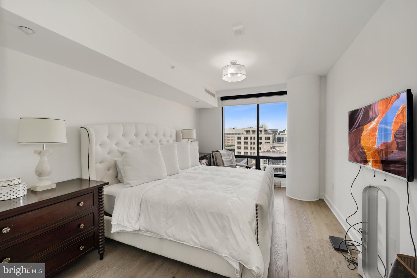 912 F STREET NW Unit: 1107