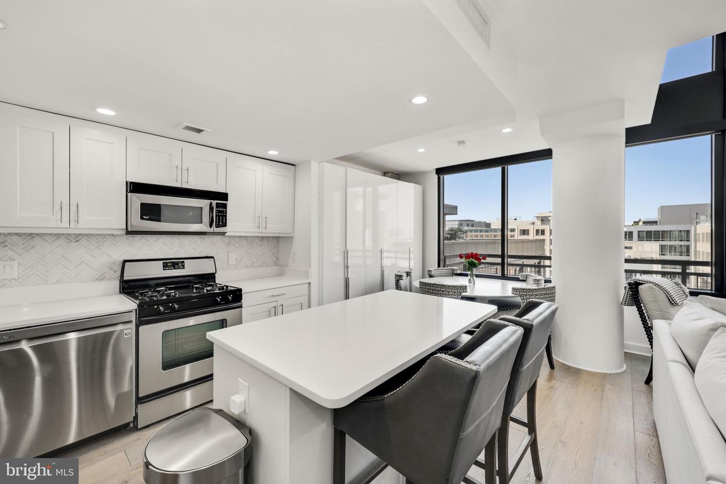 912 F STREET NW Unit: 1107