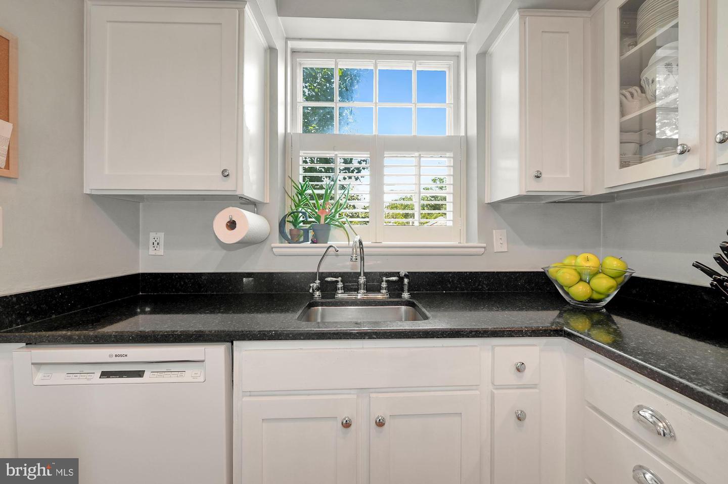 3864 PORTER STREET NW Unit: B362