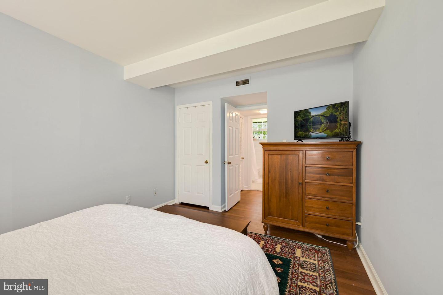 3864 PORTER STREET NW Unit: B362
