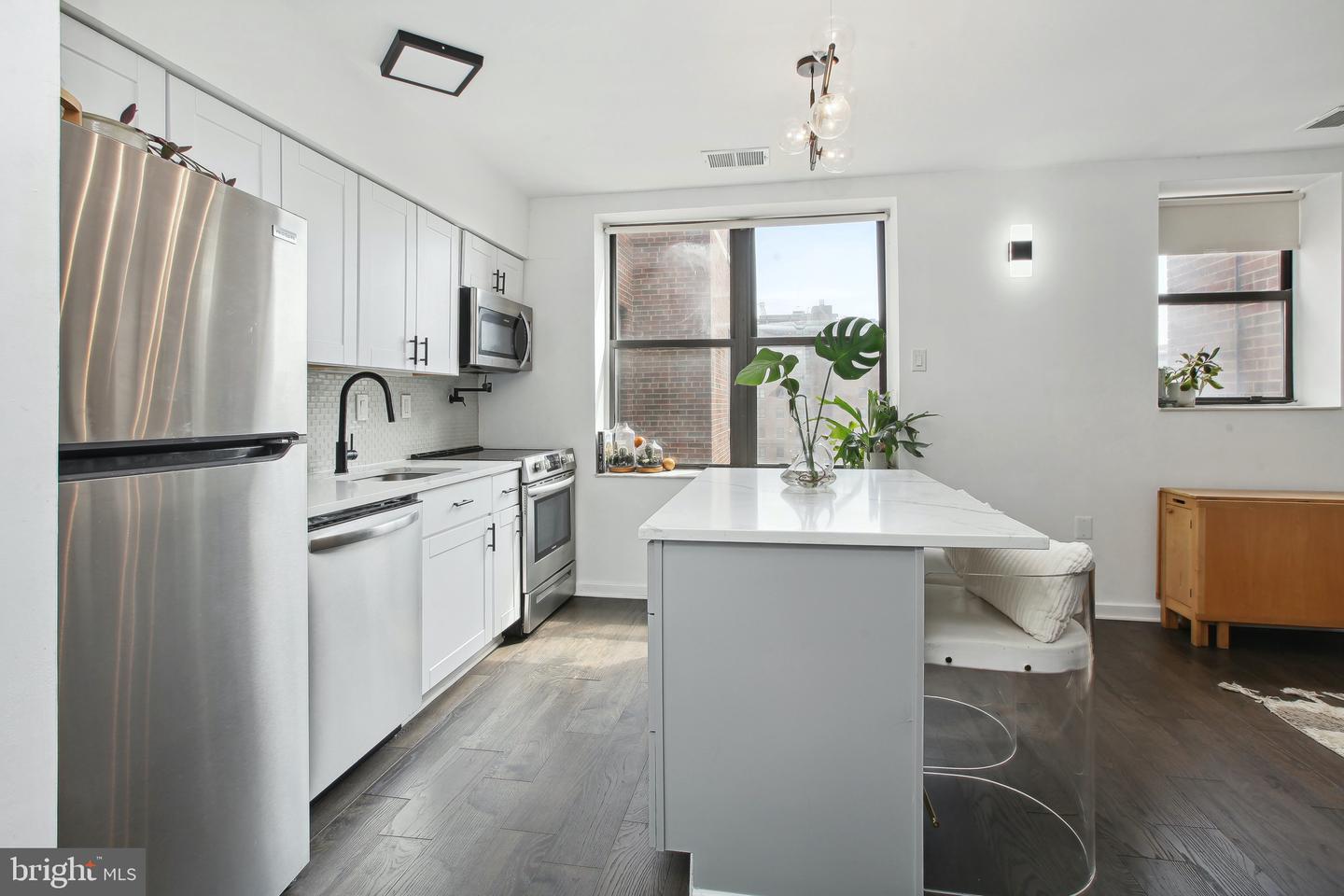 55 M STREET NW Unit: 304