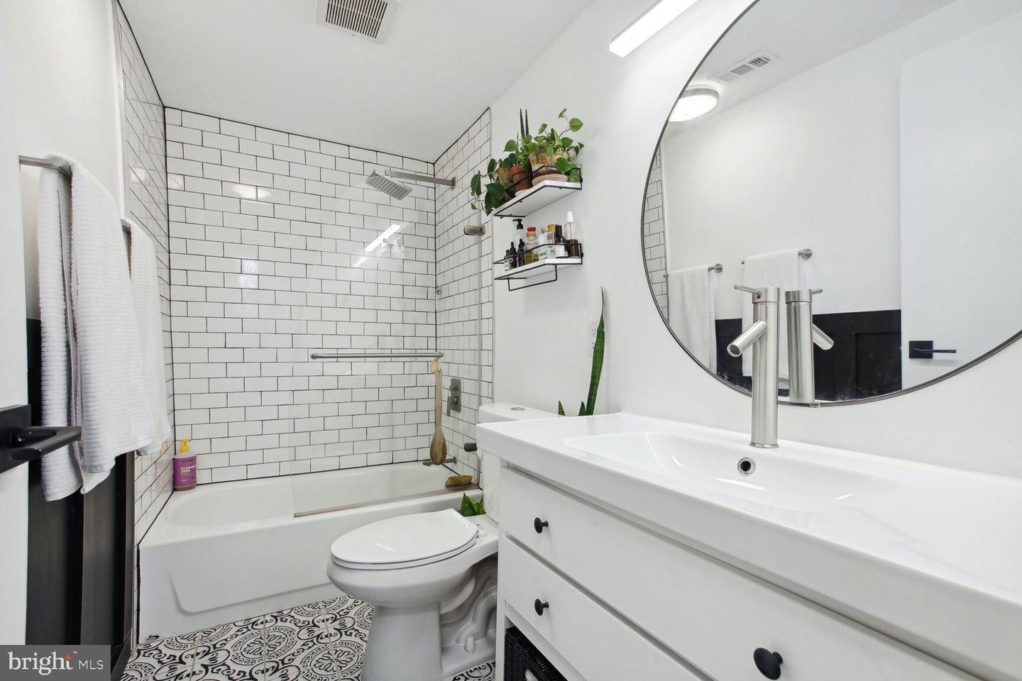 55 M STREET NW Unit: 304