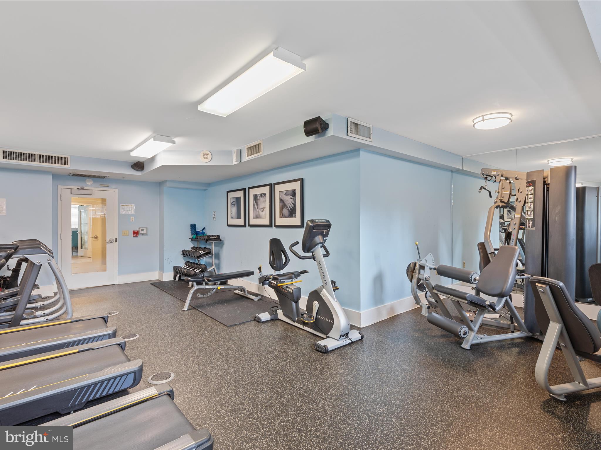 555 Massachusetts Ave NW #814