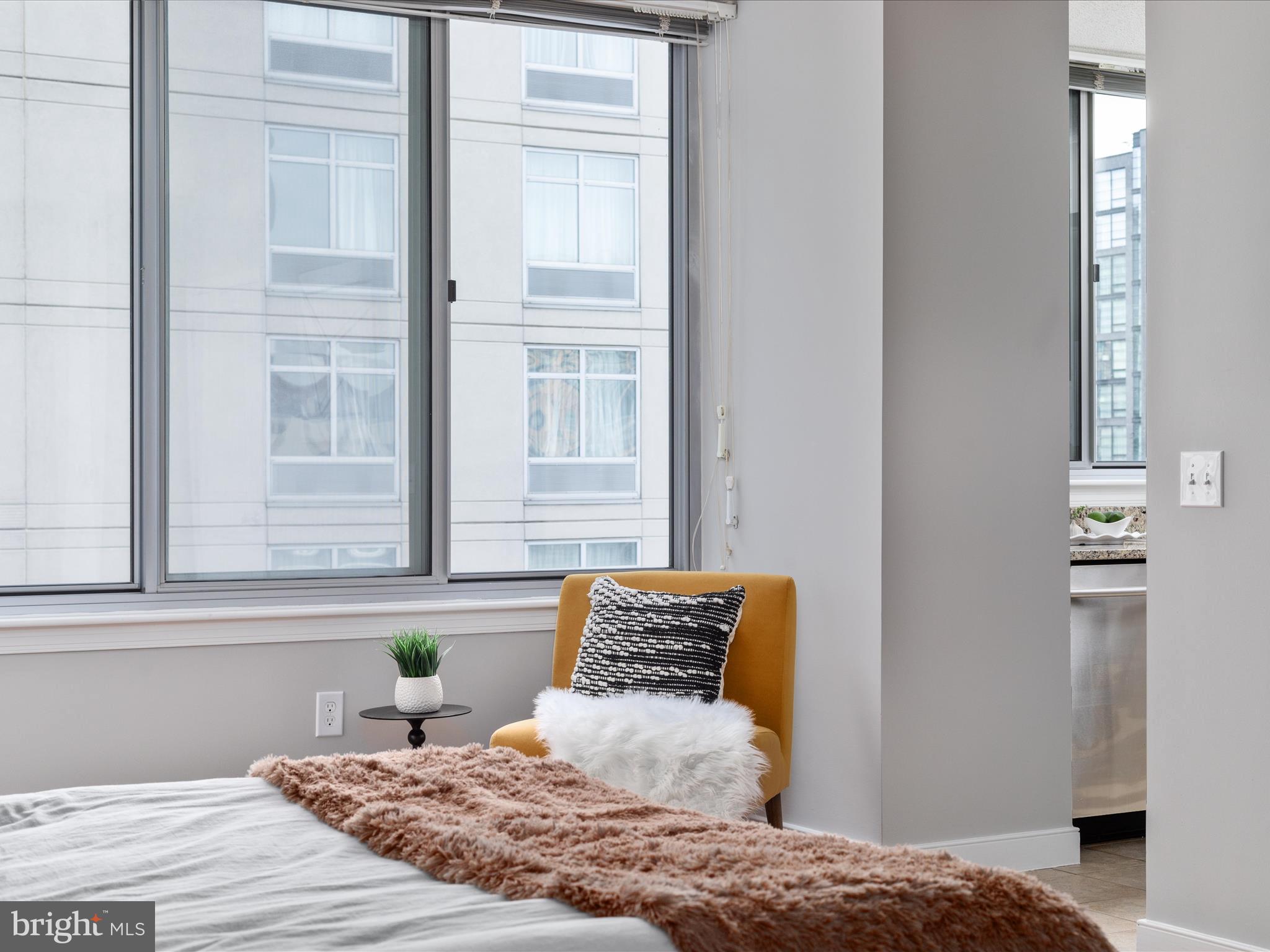 555 Massachusetts Ave NW #814