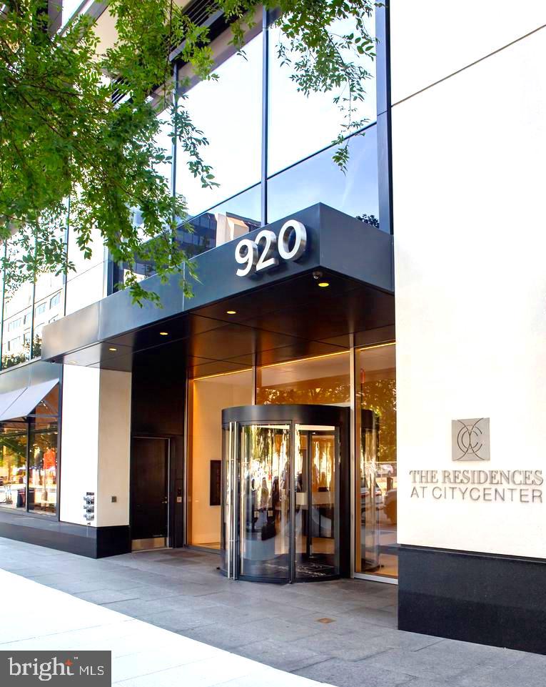 920 I St NW #713