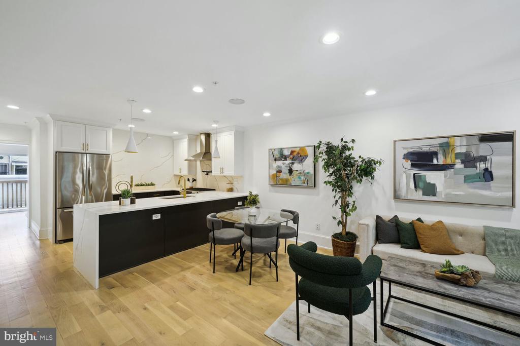 1354 Meridian Pl NW #1