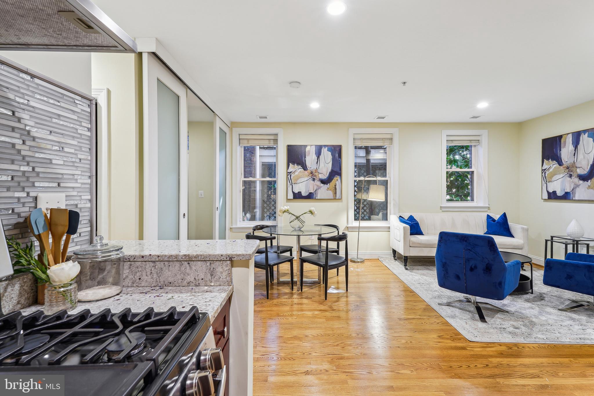1840 Vernon St NW #207