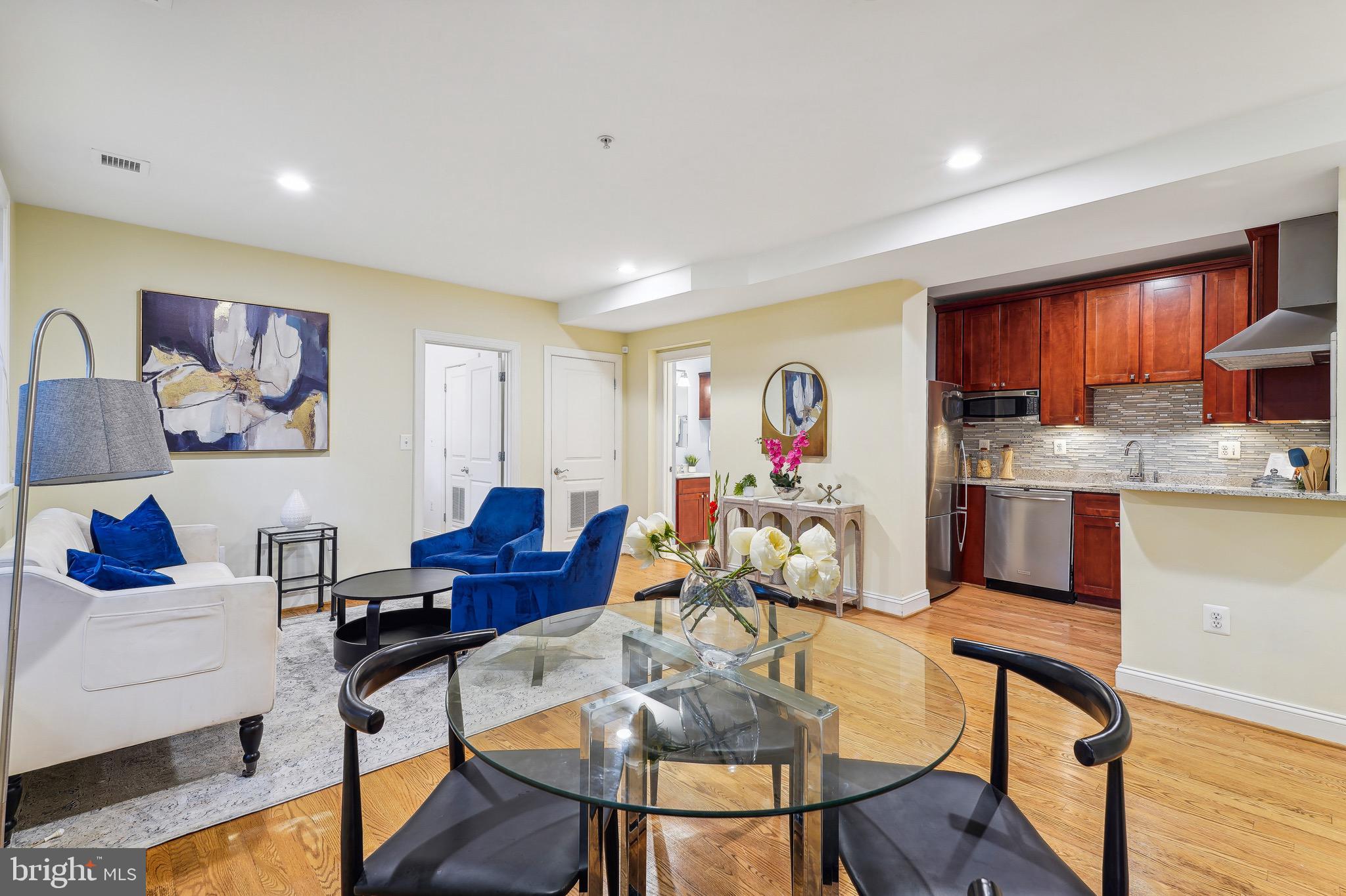 1840 Vernon St NW #207