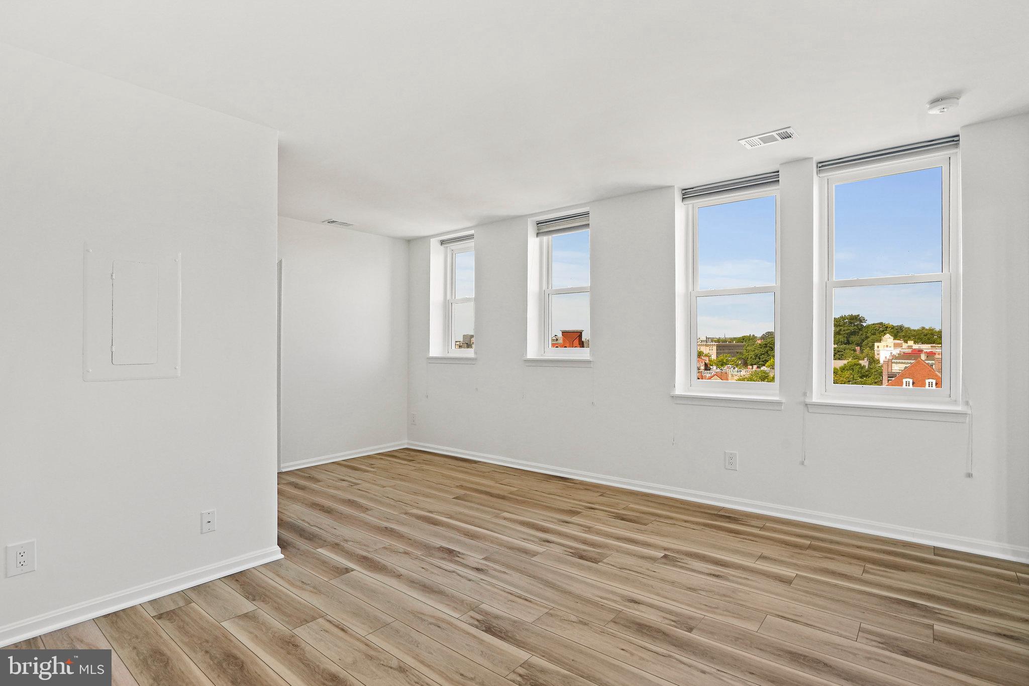 1920 S St NW #804