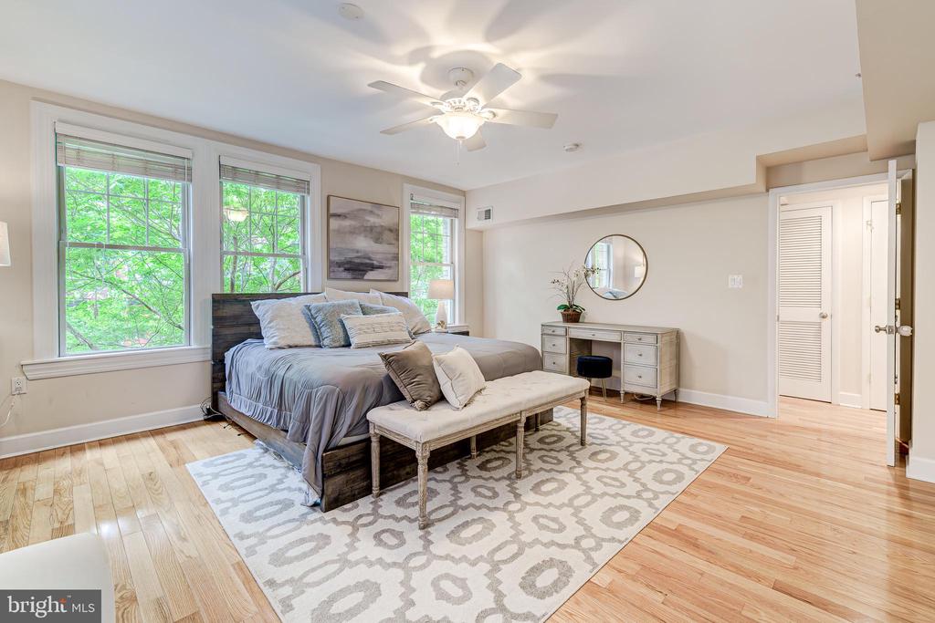 1858 California St NW #20
