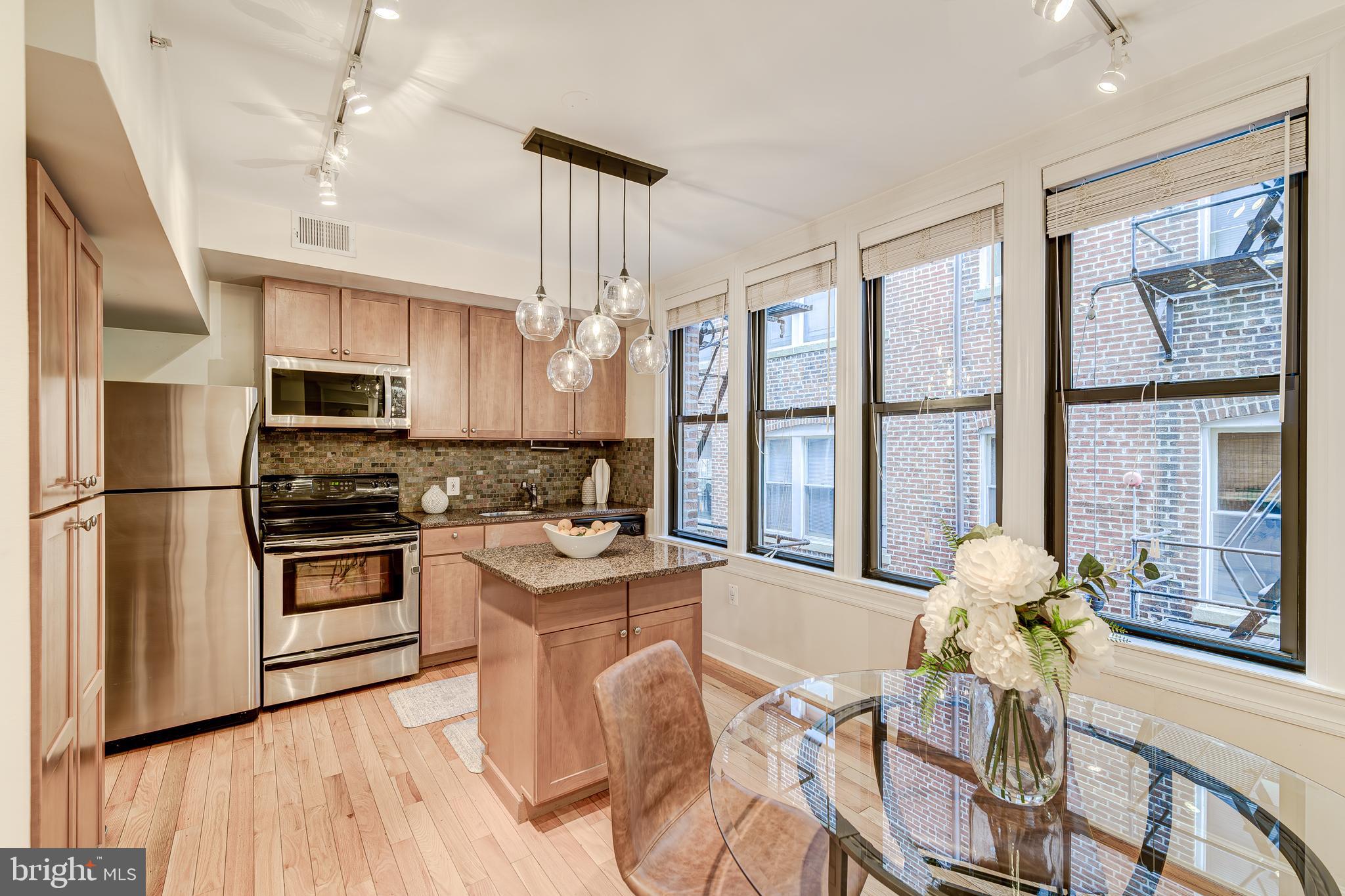 1858 California St NW #20