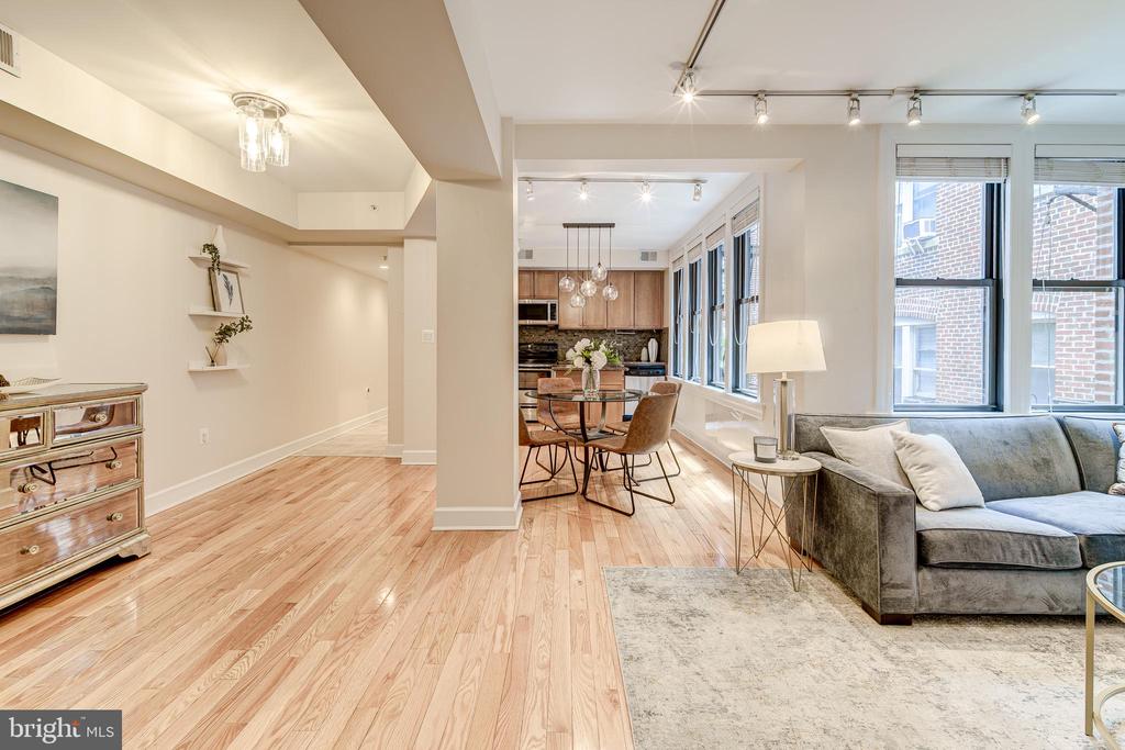 1858 California St NW #20