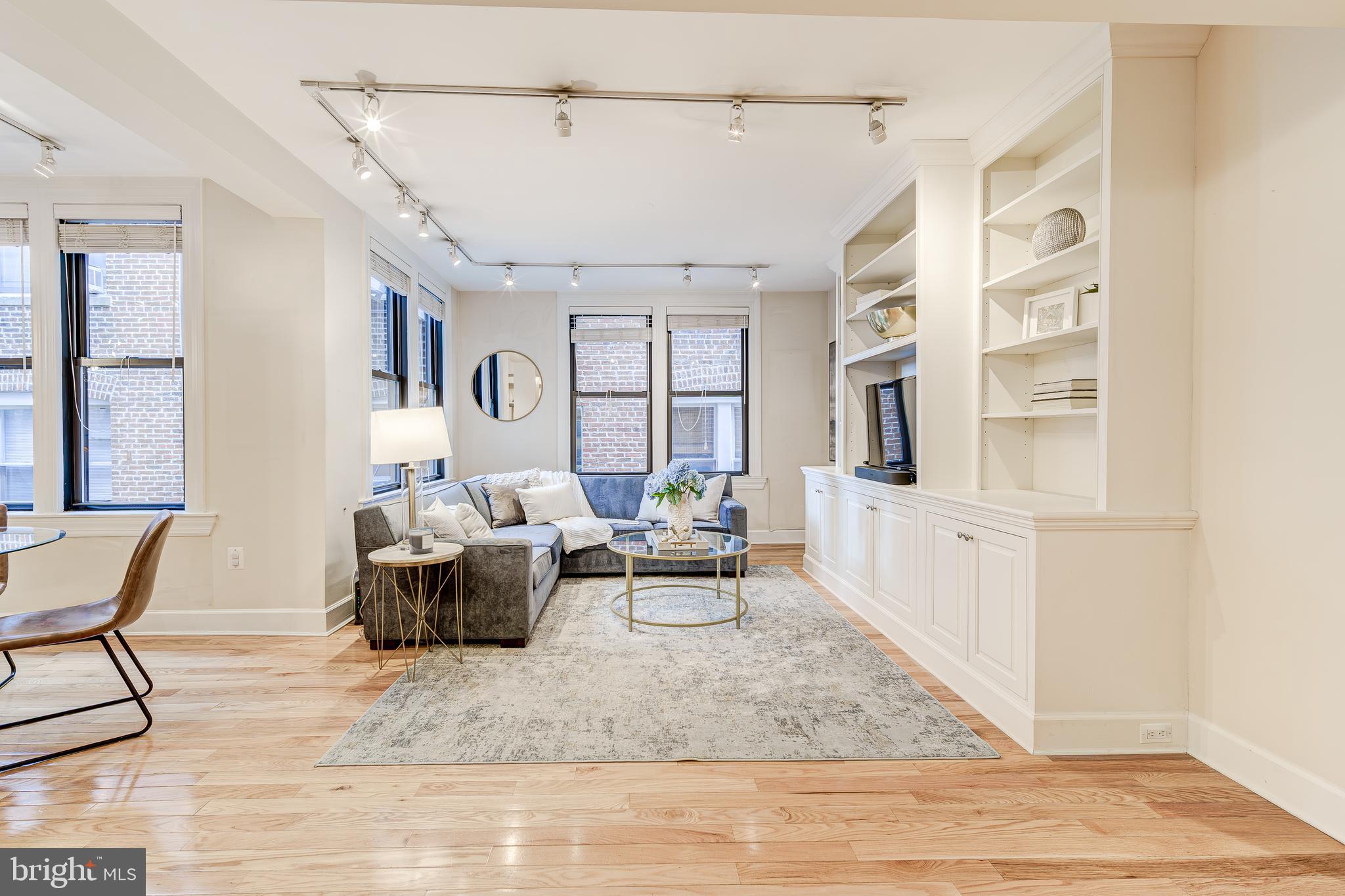 1858 California St NW #20
