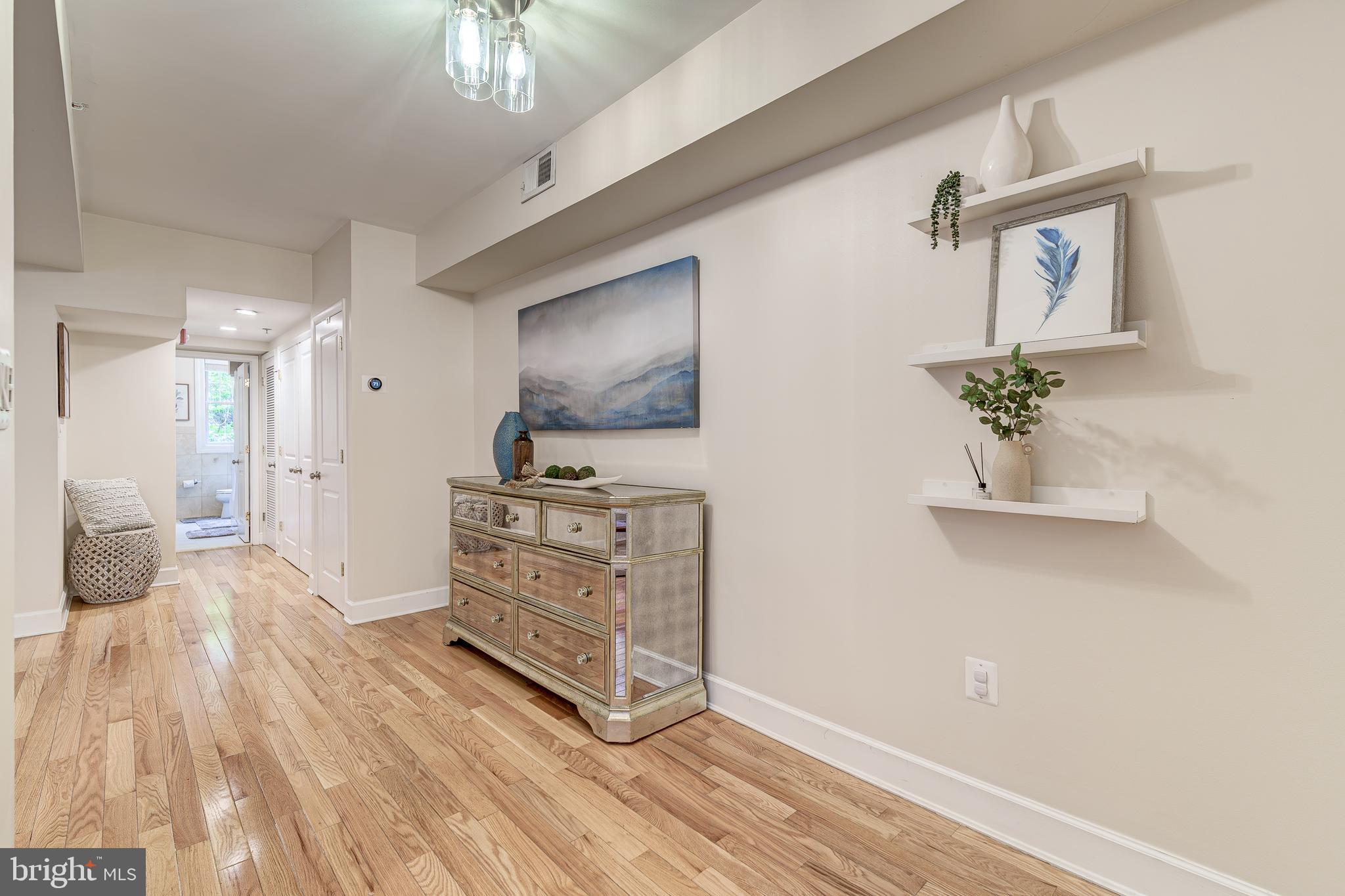 1858 California St NW #20