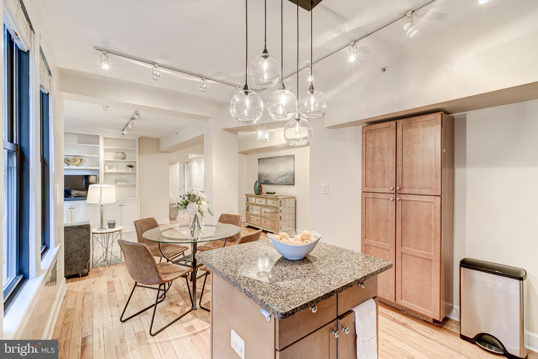 1858 California St NW #20