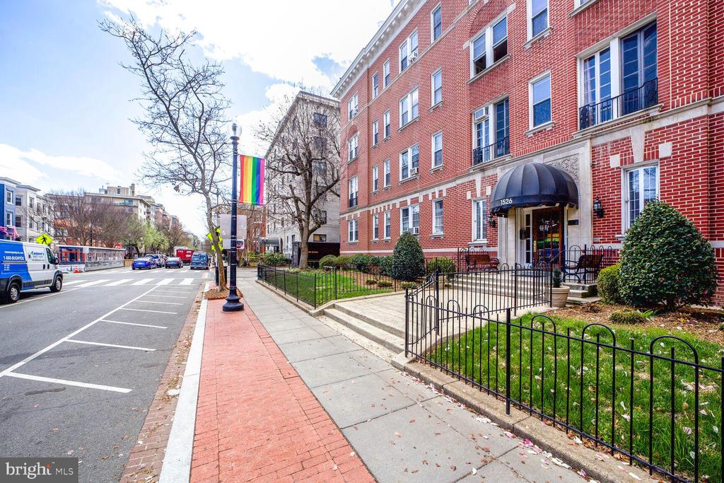 1526 17TH STREET NW Unit: 304