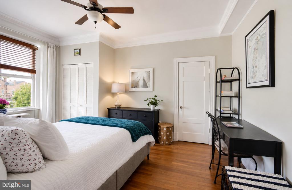 1526 17TH STREET NW Unit: 304