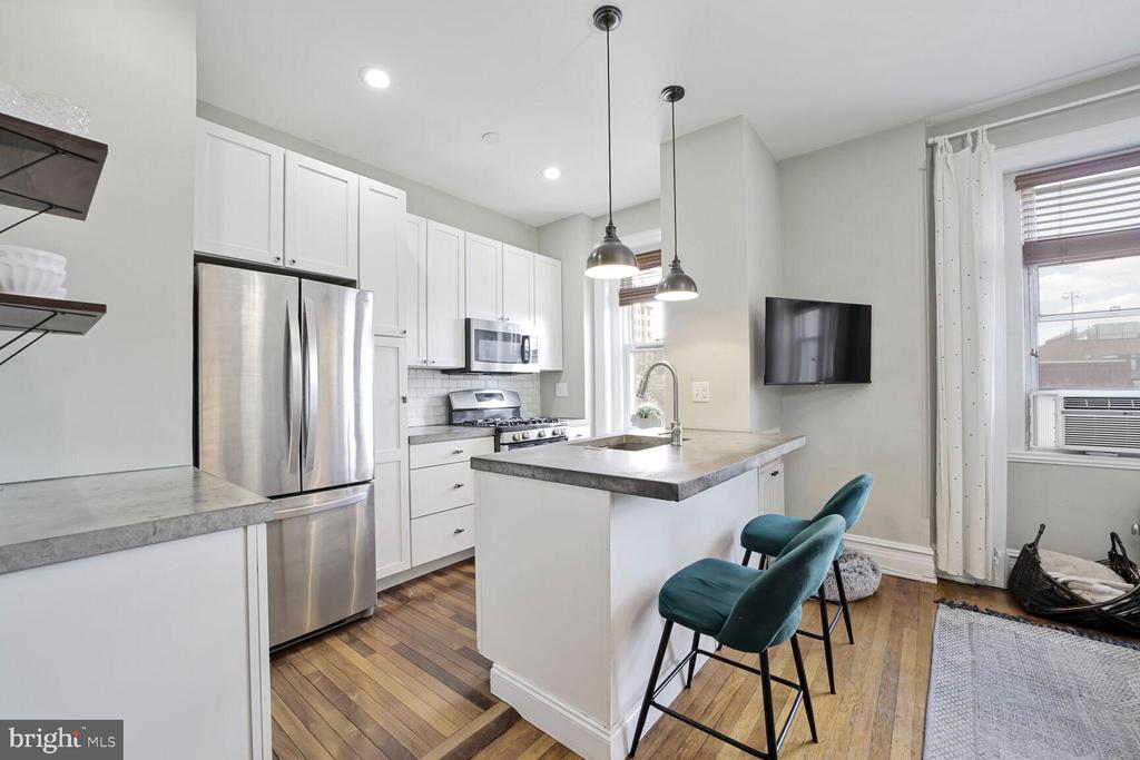 1526 17TH STREET NW Unit: 304