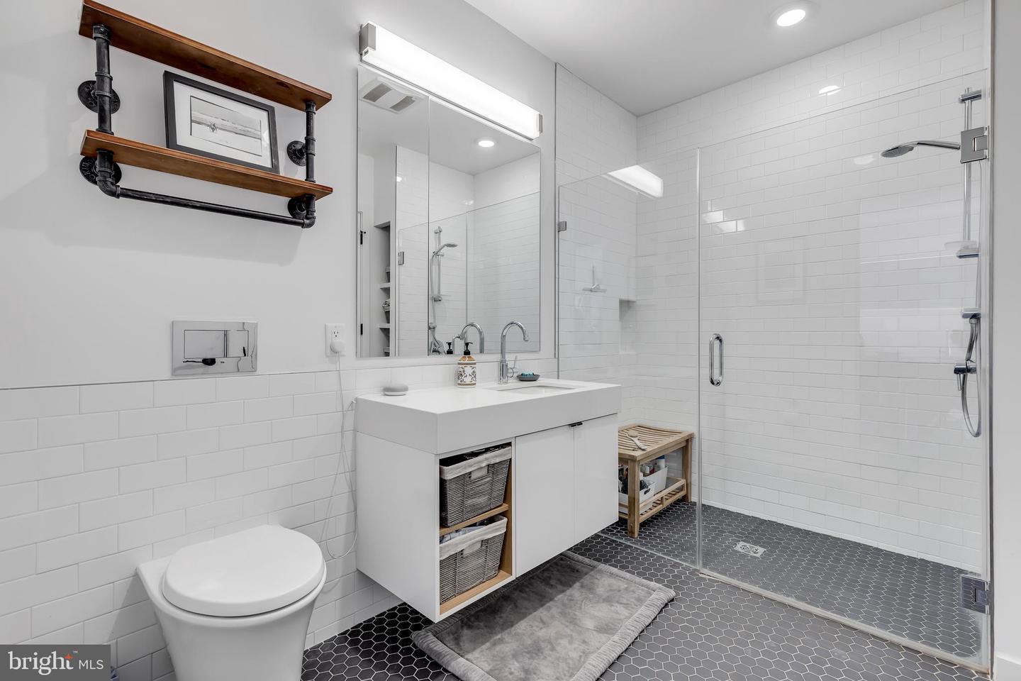 57 N St NW #329