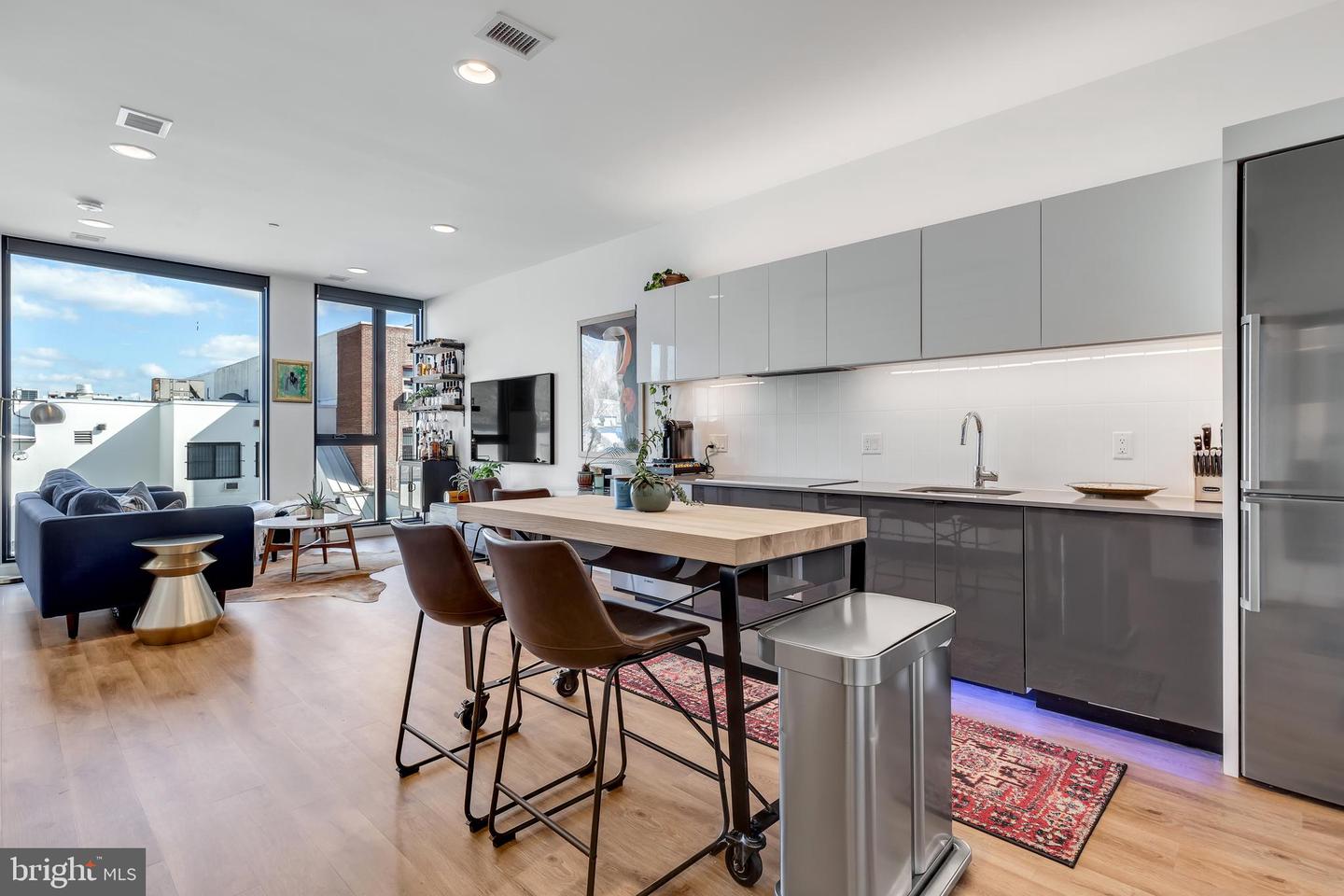 57 N St NW #329