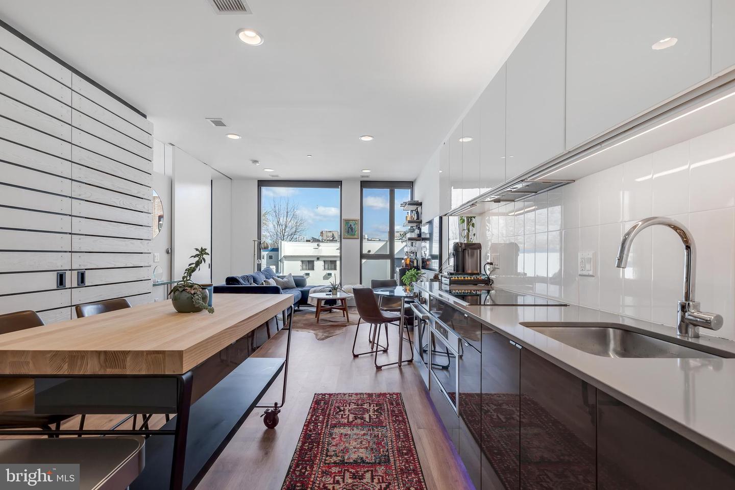 57 N St NW #329
