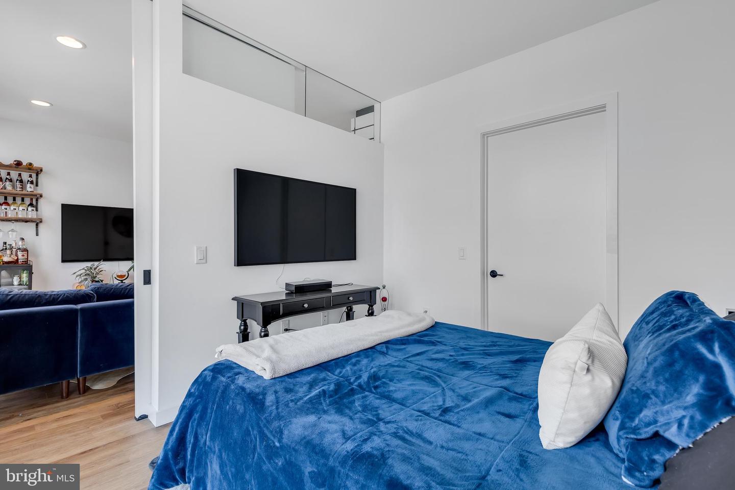 57 N St NW #329