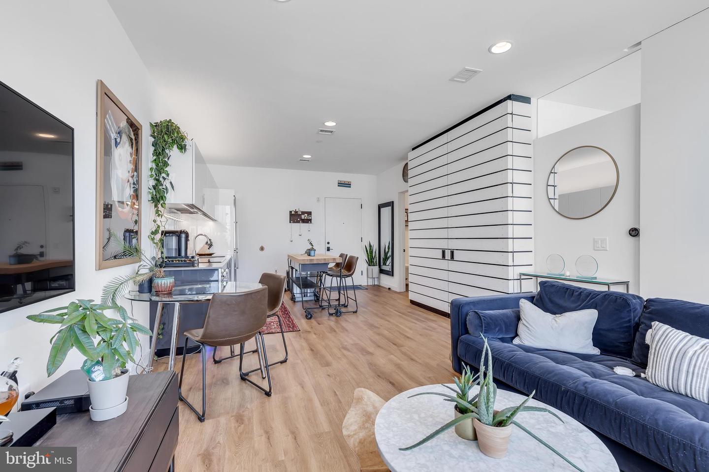 57 N St NW #329