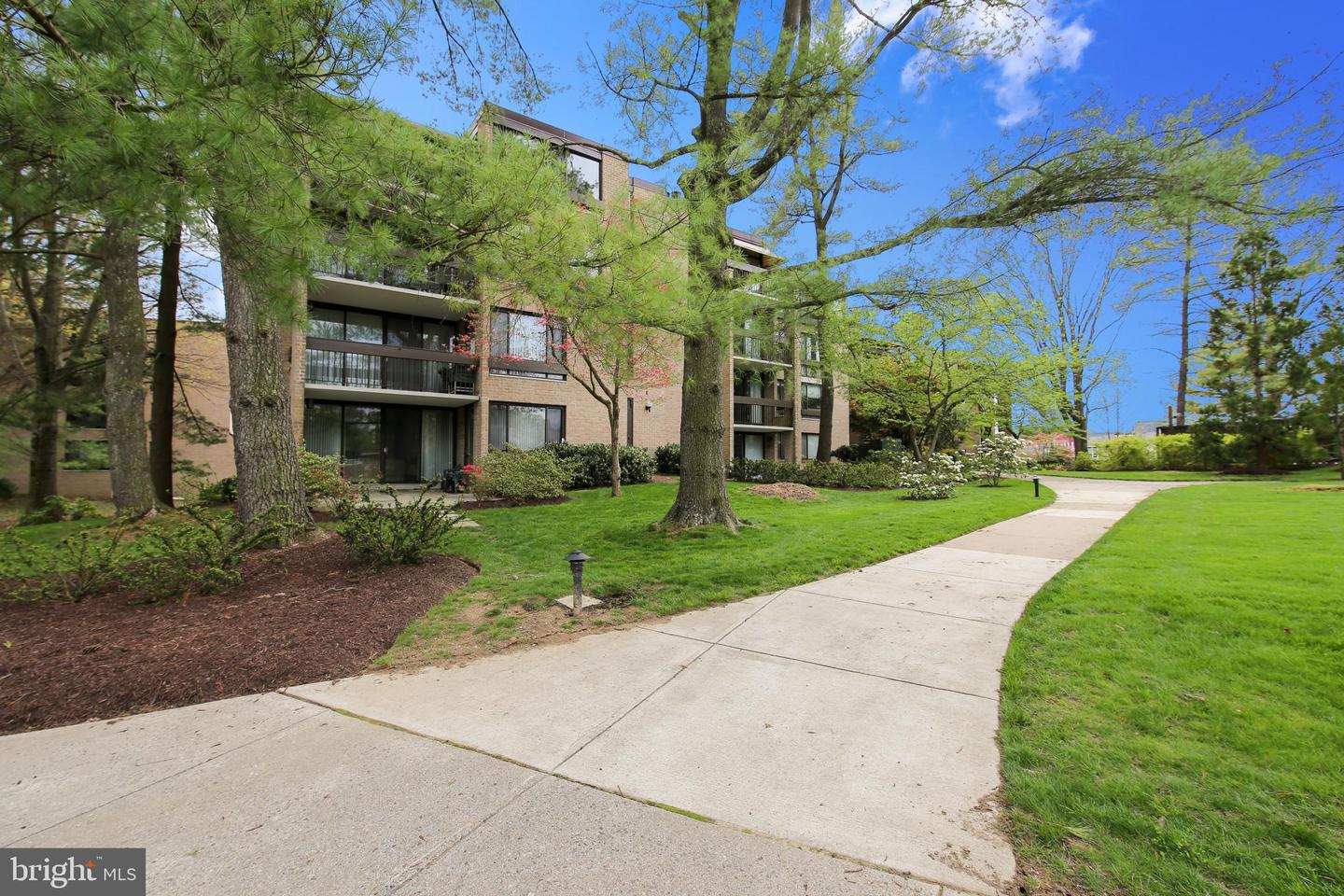 4932 SENTINEL DRIVE Unit: 405
