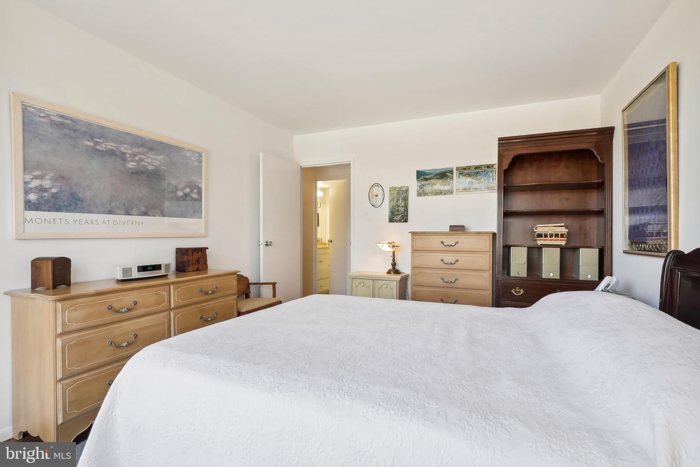 4932 SENTINEL DRIVE Unit: 405