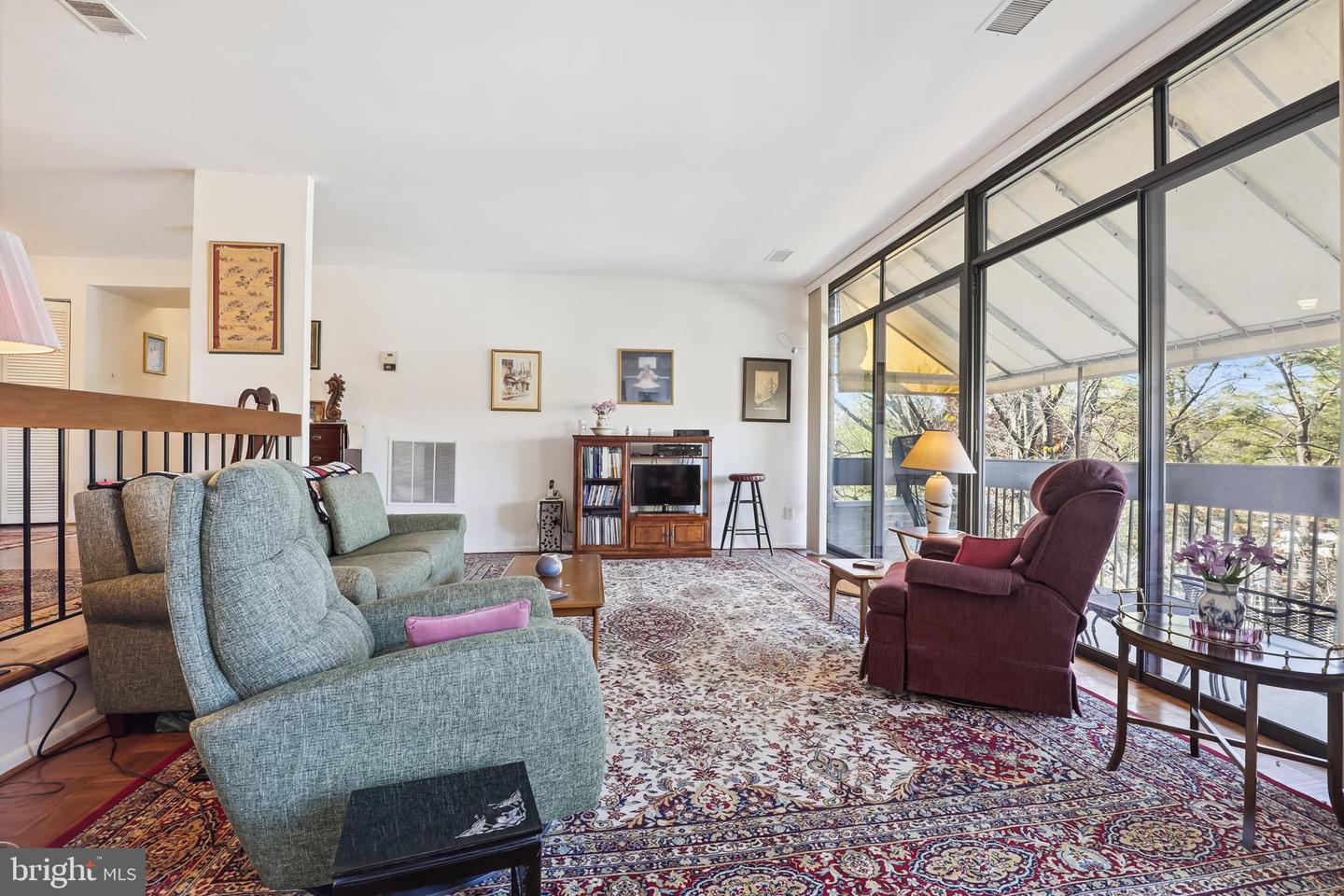 4932 SENTINEL DRIVE Unit: 405
