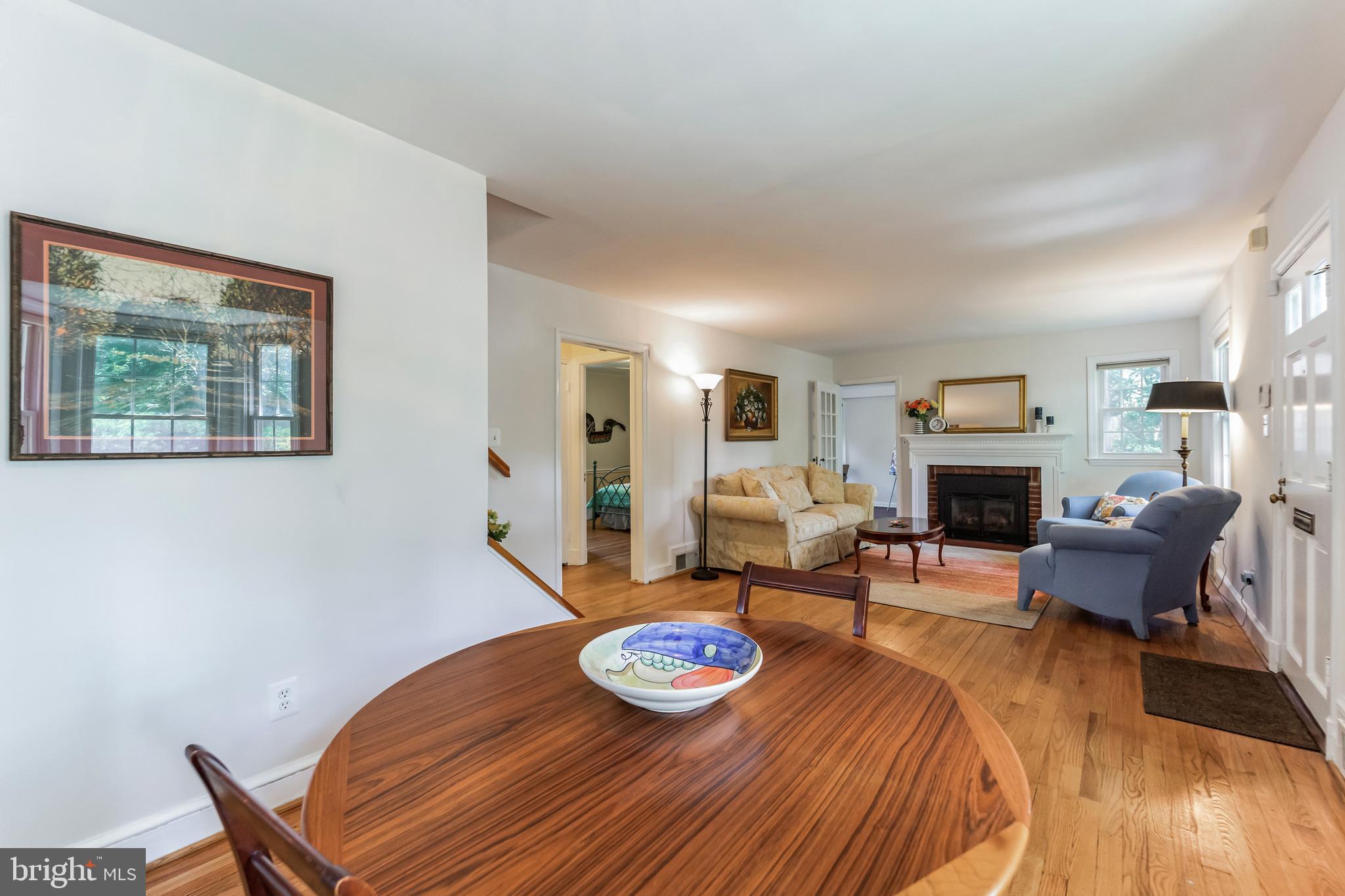 8907 Sudbury Rd