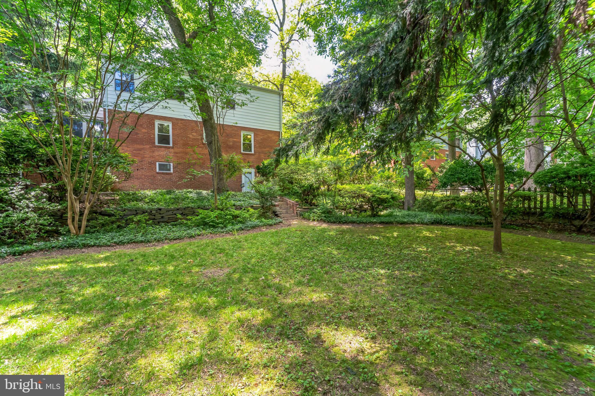 8907 Sudbury Rd
