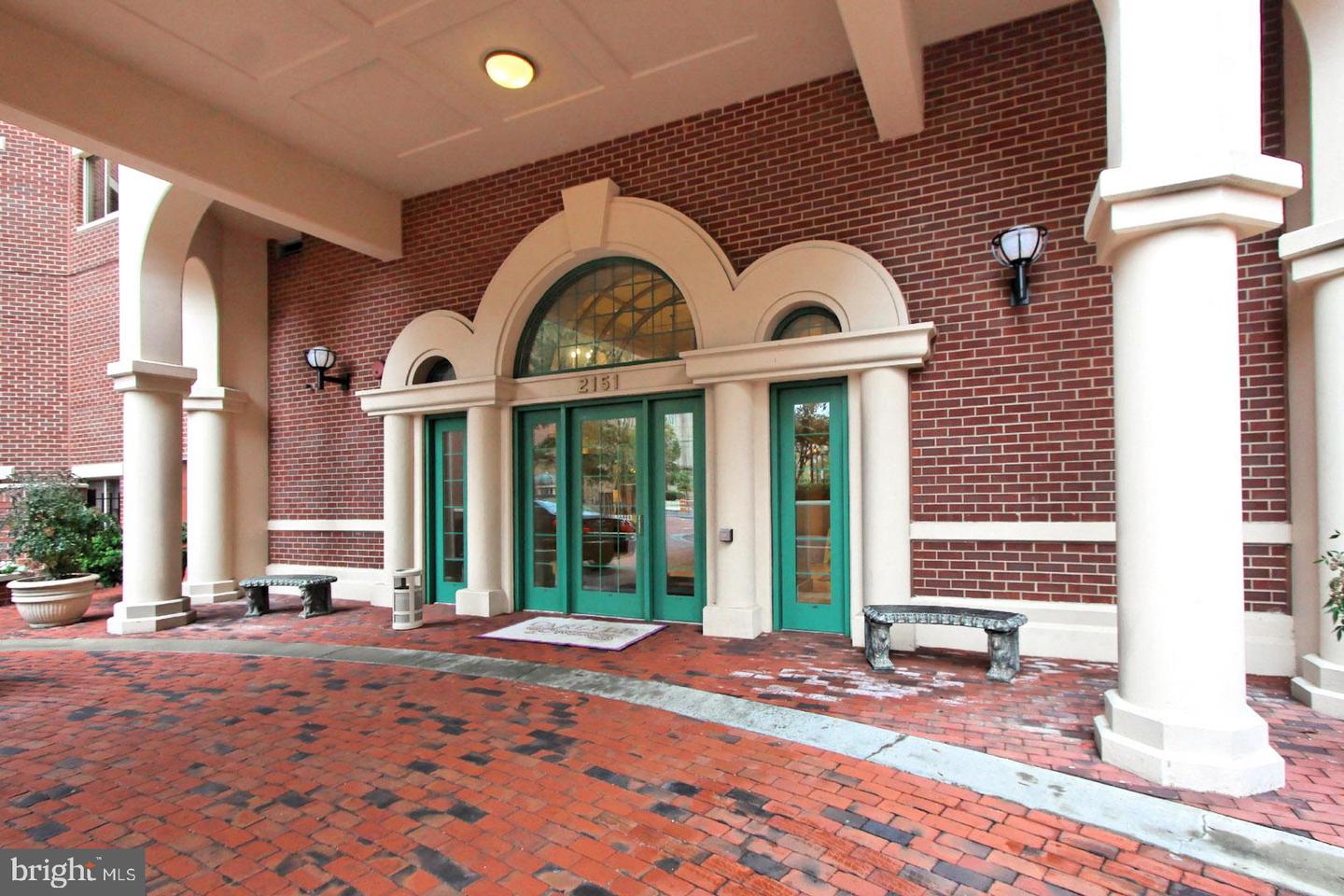 2151 JAMIESON AVENUE Unit: 1809