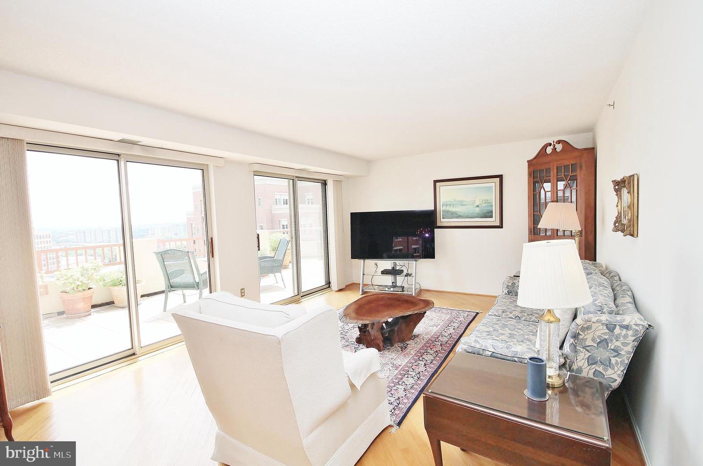 2151 JAMIESON AVENUE Unit: 1809